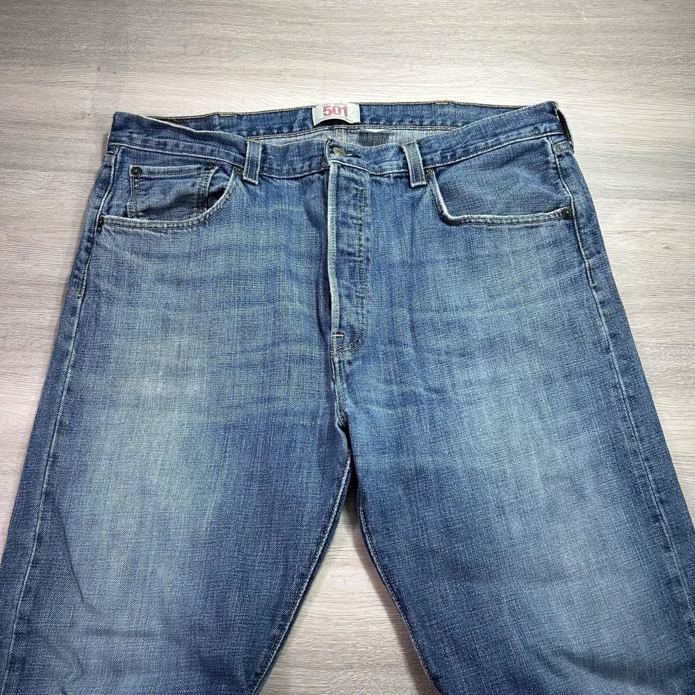Levis 501 Jeans Mens 38x30 Blue Straight Leg Button Fly Denim Cotton Medium Wash